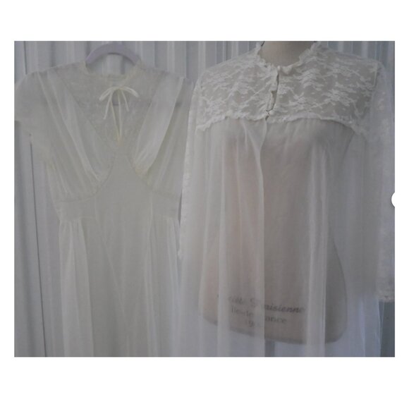 Vintage Nightgown Robe Set Chiffon Lace Peignoir Robe Sz 36 & Nightgown Size 32 - Picture 8 of 12